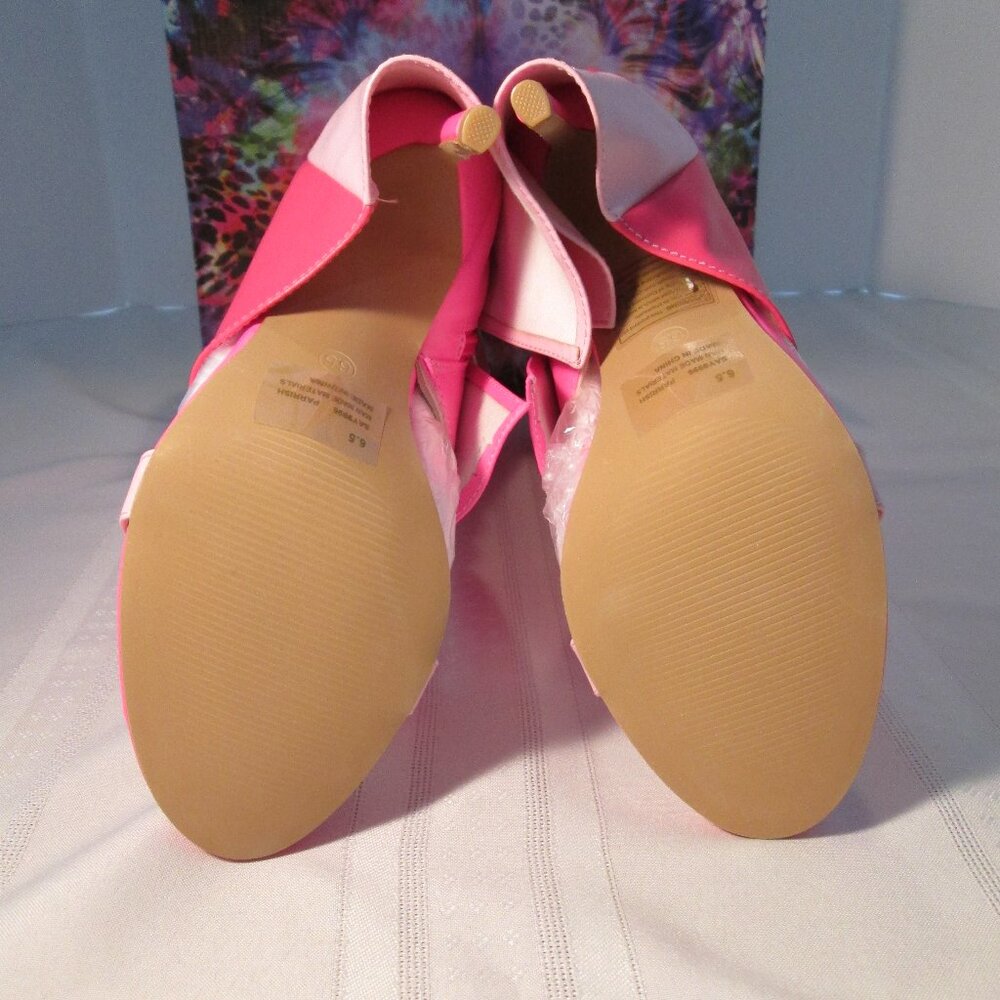Pink Fold Over Shark Boots Parrish Cape Robbin NIB Sz 6.5 - Picture 9 of 11